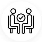 Zwei Personen im Gespräch